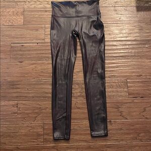 SPANX Faux LeatherLegging in Wine Size M